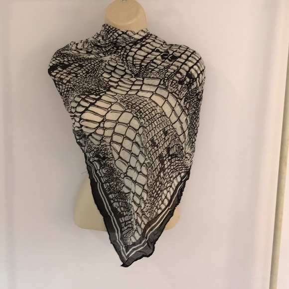 NWT Florence Broadhurst Exclusive prince scarf - Picture 1 of 5